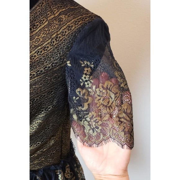 MARCHESA Sz 4 Black & Gold Metallic Ruffled Peplum Top - Picture 7 of 9